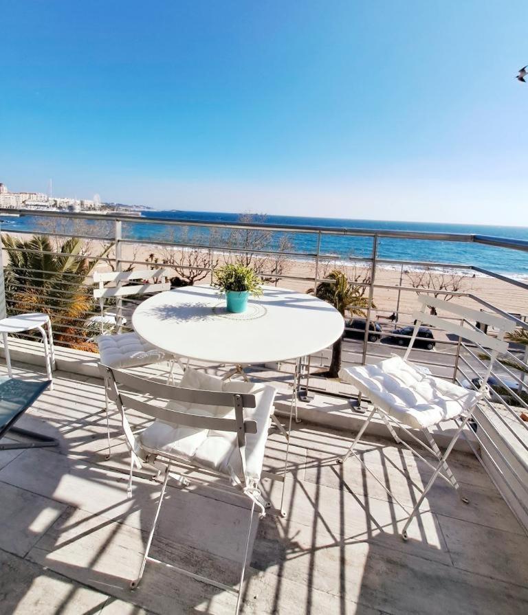 Appartamento Le Panorama Fréjus Esterno foto