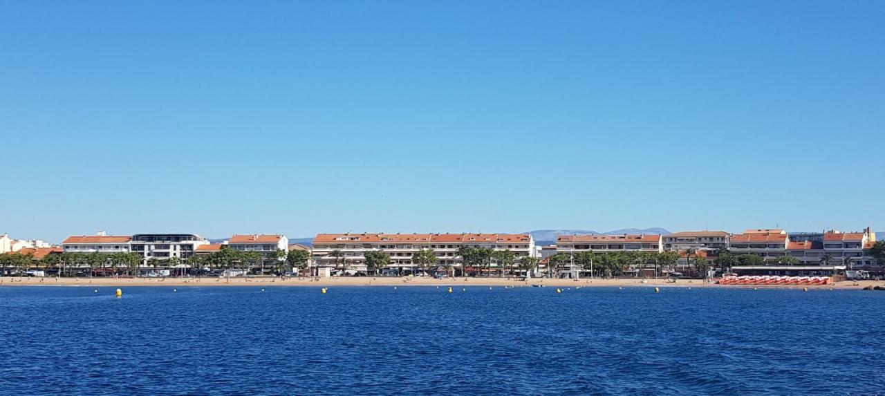Appartamento Le Panorama Fréjus Esterno foto